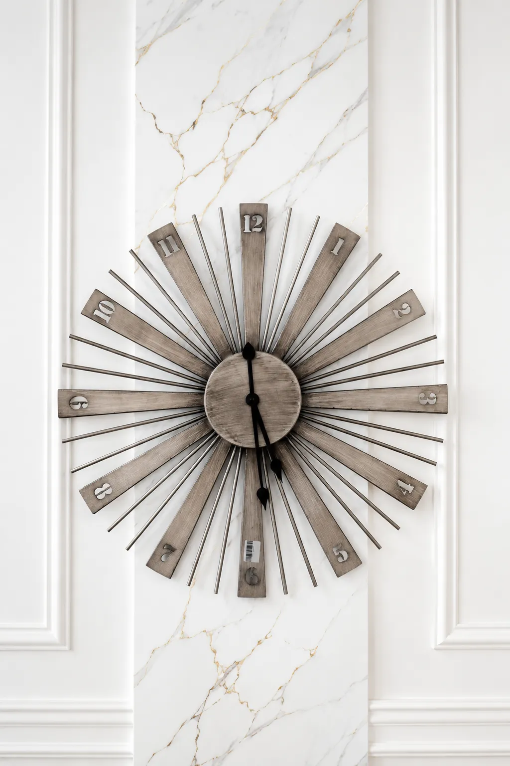 Modern Sunburst Metal Wall Clock – Luxury Decorative Wall Art Timepiece Modern sunburst metal wall clock with brushed metallic finish