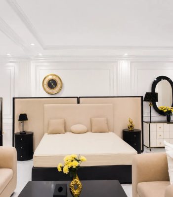 Luxury king size bedroom furniture set with dressing table