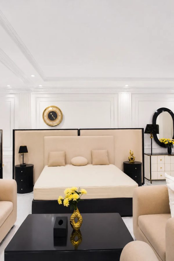 Luxury king size bedroom furniture set with dressing table