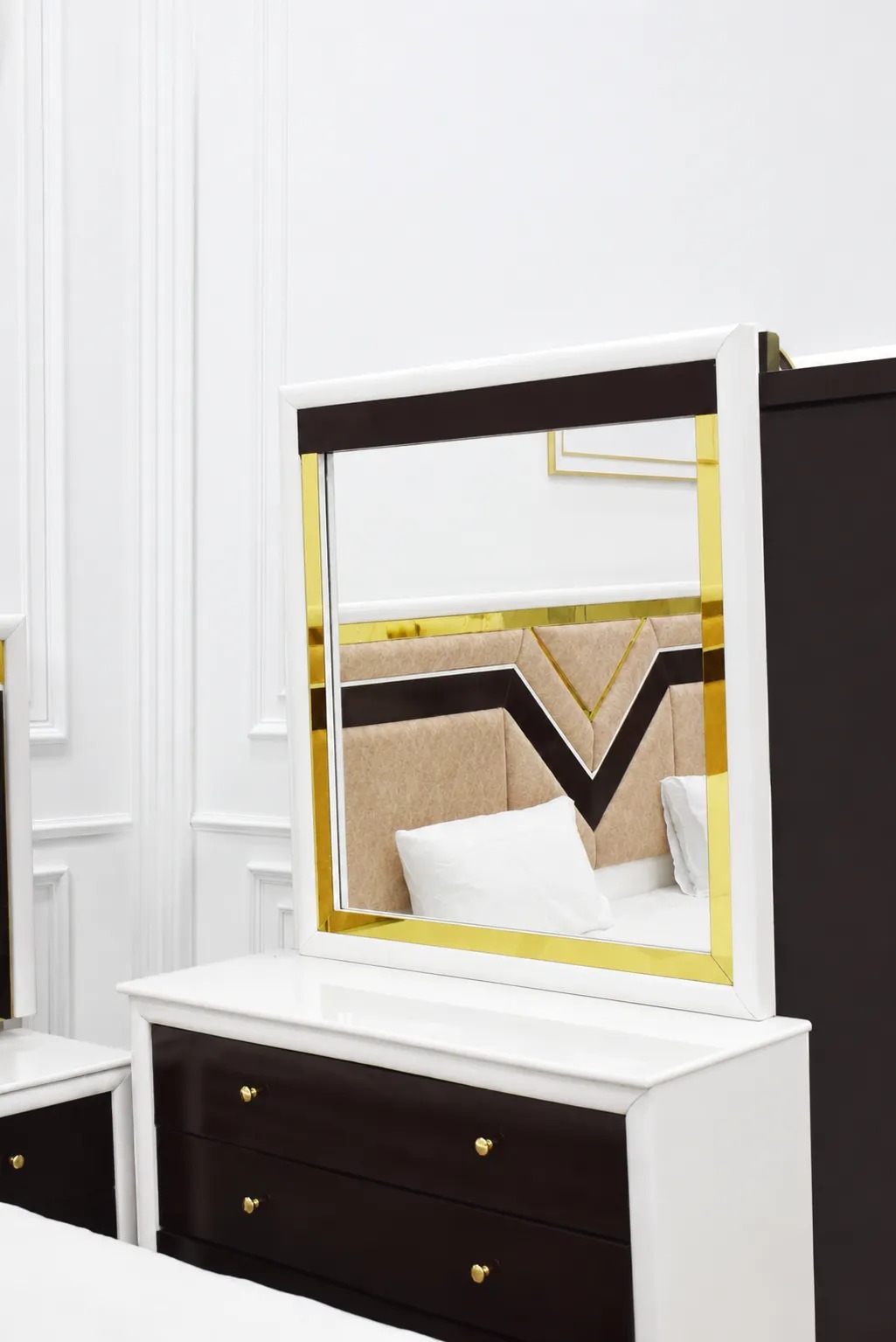 Modern Wooden Dressing Table with Mirror | Luxury Vanity Unit Modern wooden dressing table with large mirror and storage drawers